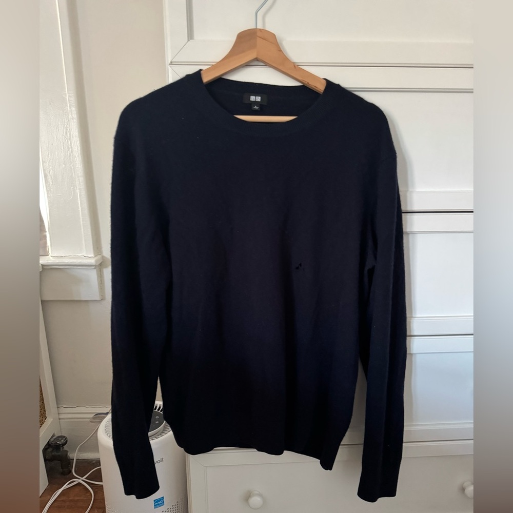 Uniqlo Men's Navy Cashmere Sweater